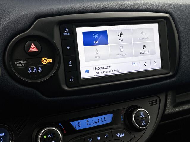 Toyota YARIS 1.5 Hybrid Bi-Tone Plus | Apple Carplay/Android Auto | Airco | Achteruitrijcamera