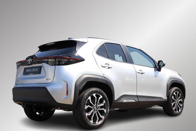 Toyota YARIS Cross 1.5 Hybrid 115 Dynamic, Comfort Pack, Sensoren, BSM, Stuur & Stoelverwarming, ¤2500 inruilpremie!