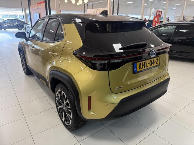 Toyota YARIS Cross 1.5 Hybrid Executive met Panoramadak, Bi Tone, zeer luxe en mooie auto