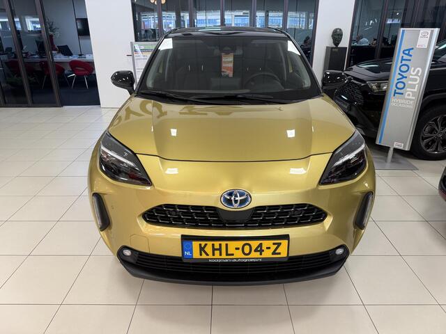 Toyota YARIS Cross 1.5 Hybrid Executive met Panoramadak, Bi Tone, zeer luxe en mooie auto