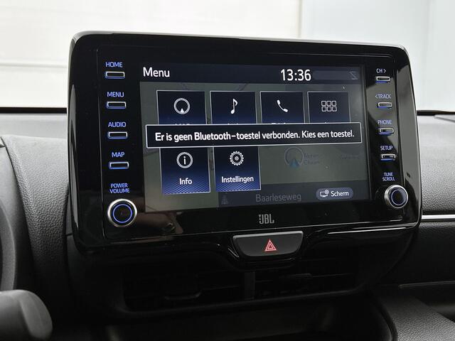 Toyota YARIS 1.5 Hybrid Executive | Dealer onderhouden | JBL | Head-Up Display | dodehoek detectie | stoel+stuurverwarming | Draadloze telefoonlader | Pakeersensoren voor+achter | Navigatie | Apple CarPlay/Android Auto |