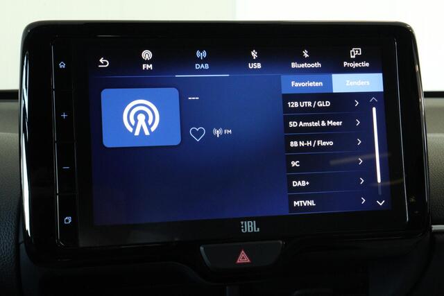 Toyota YARIS 1.5 Hybrid Executive, Head Up, JBL, Parksensor