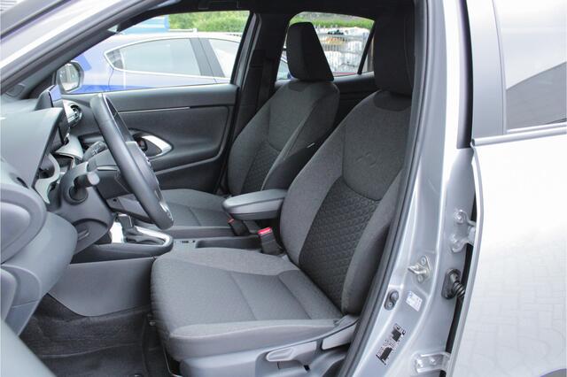 Toyota YARIS Cross 1.5 Hybrid First Edition |NL auto|dealer onderhouden|CarPlay/Android Auto|