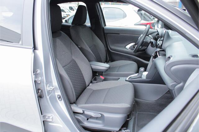 Toyota YARIS Cross 1.5 Hybrid First Edition |NL auto|dealer onderhouden|CarPlay/Android Auto|
