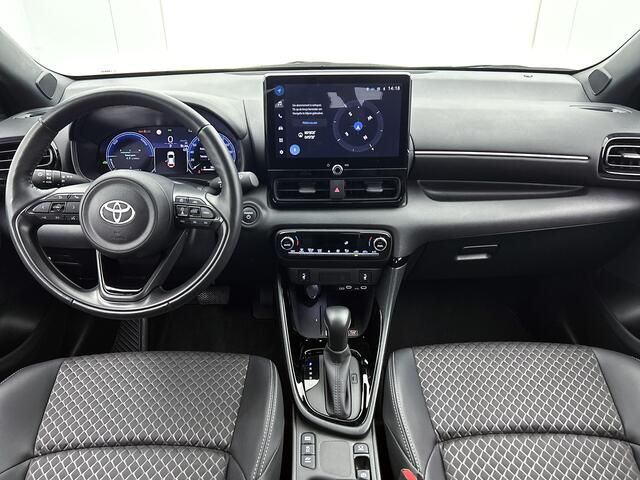 Toyota YARIS 1.5 Hybrid 130 Executive | BTW voertuig | Dodehoek detectie | Stoel+stuurverwarming | Parkeersensoren voor+achter | Draadloze telefoonlader | Apple CarPlay/Android Auto | Cruise Control Adaptive |