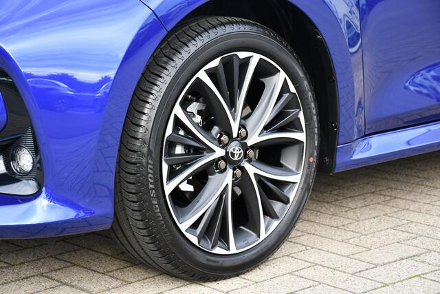 Toyota YARIS 1.5 Hybrid 115 Dynamic Automaat 116pk | Comfort pakket | Dodehoek detector | Achteruitrijcamera |