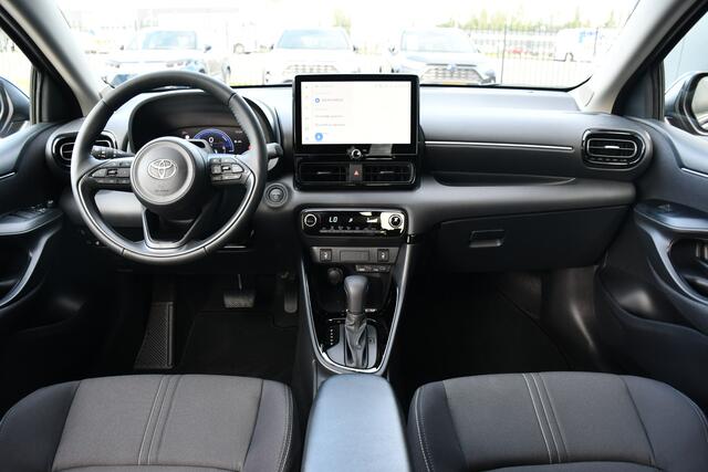 Toyota YARIS 1.5 Hybrid 115 Dynamic Automaat 116pk | Comfort pakket | Dodehoek detector | Achteruitrijcamera |