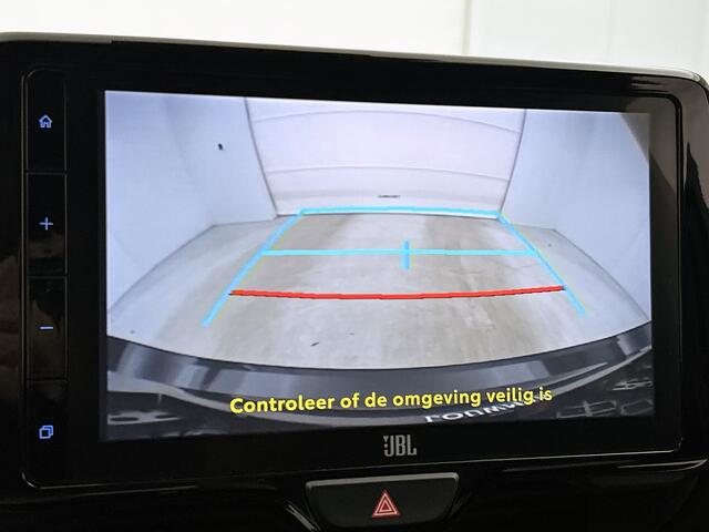 Toyota YARIS 1.5 Hybrid Executive | JBL | Head-Up Display | Dodehoek Detectie | Stoel+stuurverwarming | Parkeersensoren voor+achter | Draadloze telefoonlader | Navigatie | Apple CarPlay/Android Auto |