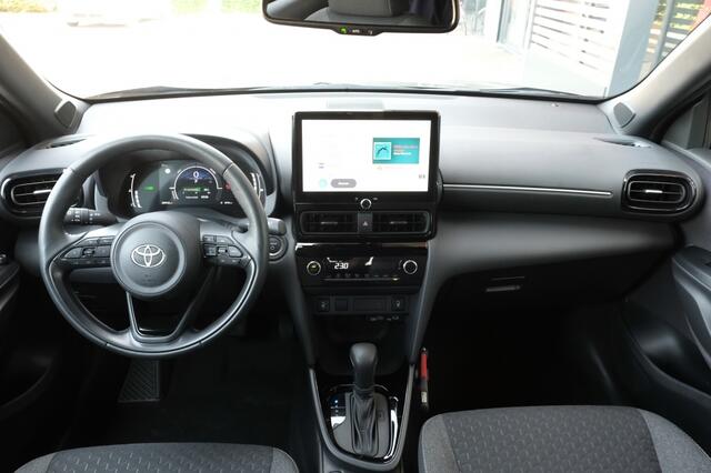 Toyota YARIS Cross 1.5 Hybrid 115 First Edition Automaat | Comfort Pack | Parkeer s
