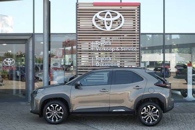 Toyota YARIS Cross 1.5 Hybrid 115 First Edition Automaat | Comfort Pack | Parkeer s