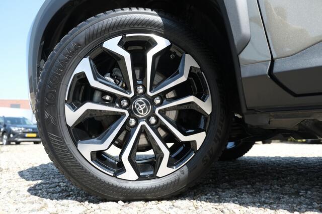Toyota YARIS Cross 1.5 Hybrid 115 First Edition Automaat | Comfort Pack | Parkeer s
