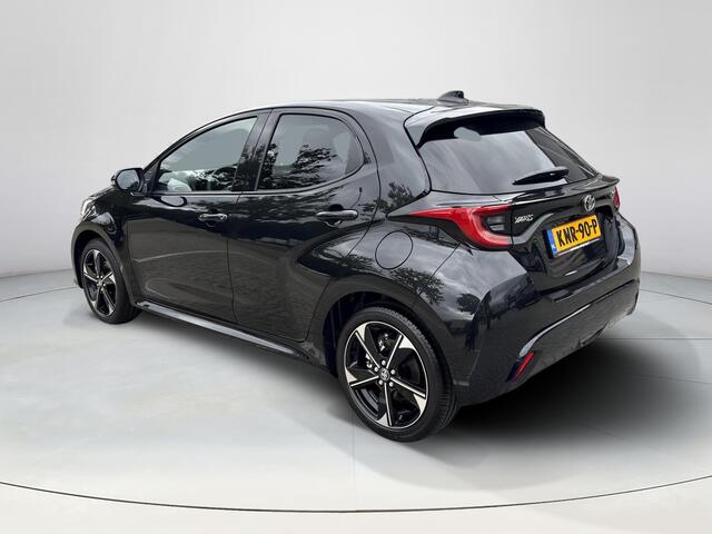Toyota YARIS 1.5 Hybrid 130 Executive **STOEL- EN STUURVERWARMING/ PARKEERSENSOREN/ DODEHOEK DETECTIE**