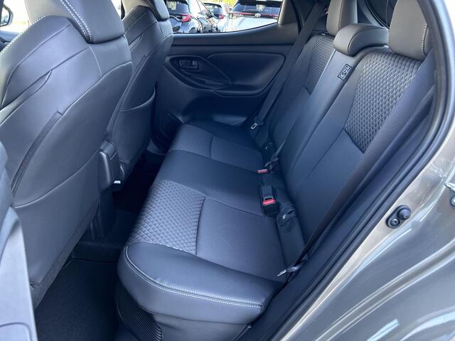 Toyota YARIS 1.5 Hybrid 130 Executive **STOEL- EN STUURVERWARMING/ PARKEERSENSOREN/ DODEHOEK DETECTIE**