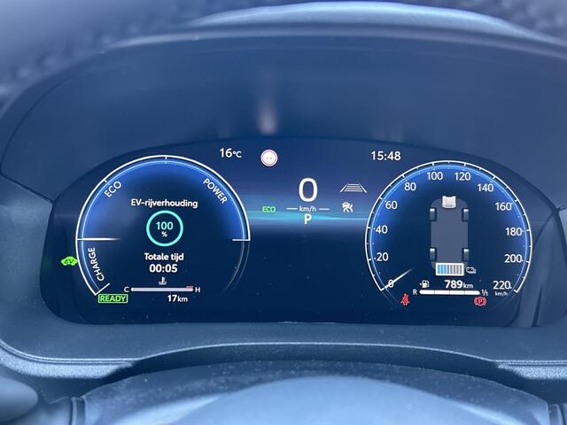 Toyota YARIS 1.5 Hybrid 130 Executive **STOEL- EN STUURVERWARMING/ PARKEERSENSOREN/ DODEHOEK DETECTIE**