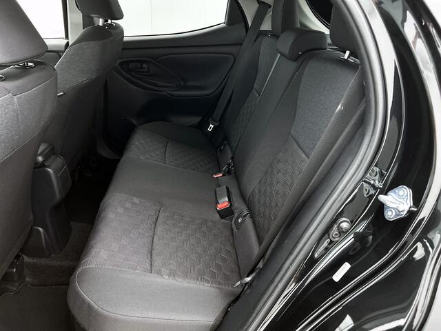 Toyota YARIS Hybrid 115 Dynamic Comfort Pack | Parkeersensoren | Stoelverwarming |