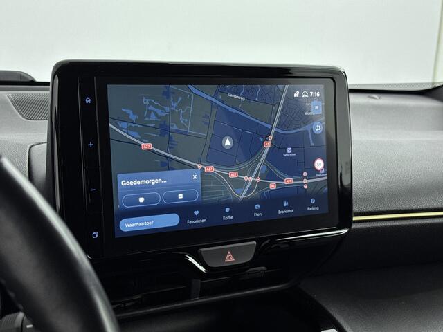 Toyota YARIS Cross 1.5 Hybrid Adventure Limited | Treeplanken | Parkeersensoren V+A | LM-Velgen | Afneembare Trekhaak |