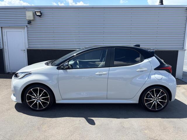 Toyota YARIS 1.5 Hybrid GR Sport Bi-tone