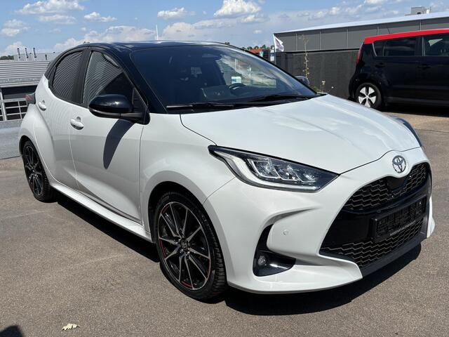 Toyota YARIS 1.5 Hybrid GR Sport Bi-tone