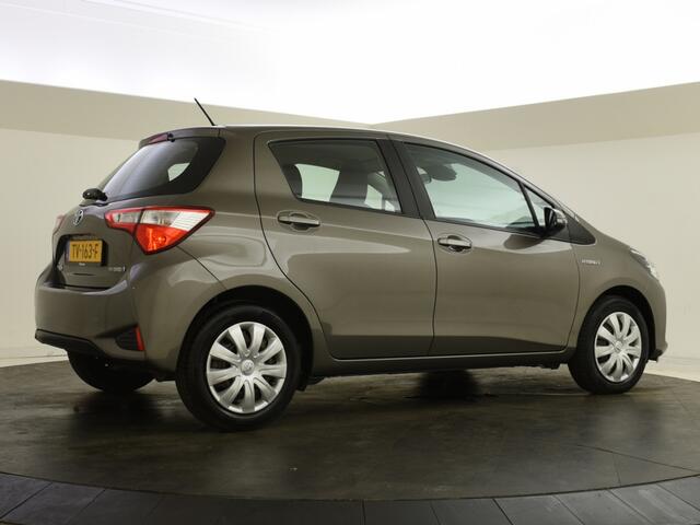 Toyota YARIS 1.5 Hyb. Active | Camera | Climate | AEB |