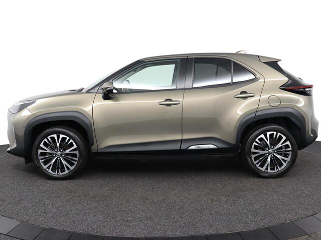 Toyota YARIS Cross 1.5 Hybrid Adventure | Stoel/Stuurverwarming | Parkeersensoren | Electrische kofferklep | Blindspot |