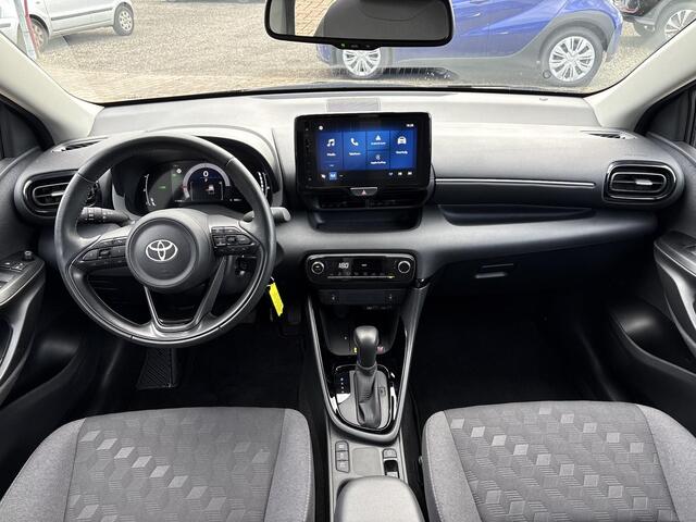 Toyota YARIS 1.5 Hybrid Dynamic **DODE HOEK DETECTIE/ PARKEERSENSOREN/ STOELVERWARMIING**