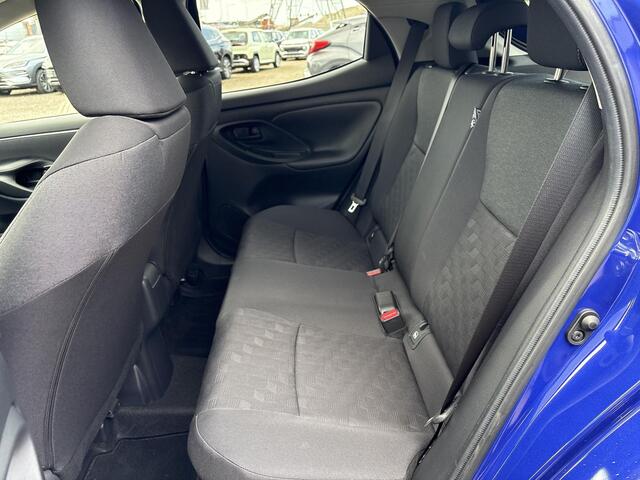 Toyota YARIS 1.5 Hybrid Dynamic **DODE HOEK DETECTIE/ PARKEERSENSOREN/ STOELVERWARMIING**