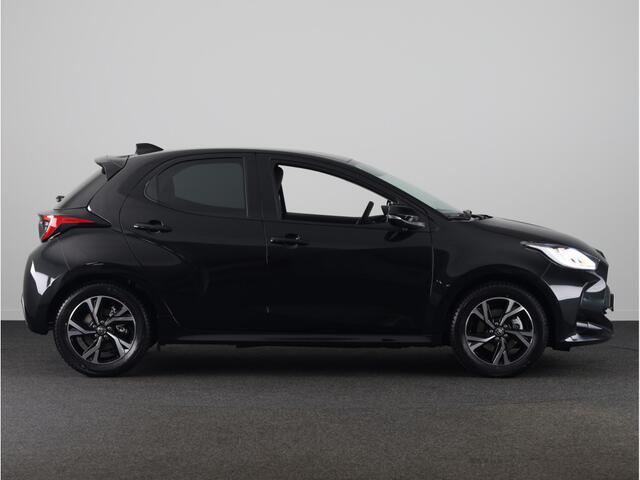 Toyota YARIS 1.5 Hybrid 115 First Edition