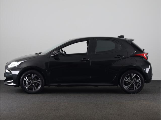 Toyota YARIS 1.5 Hybrid 115 First Edition