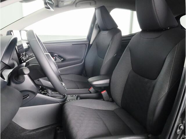 Toyota YARIS 1.5 Hybrid 115 First Edition