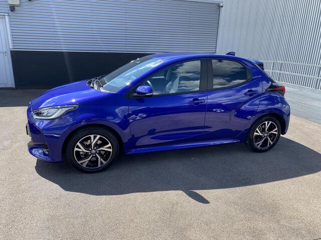 Toyota YARIS 1.5 Hybrid 115 First Edition Navigatie Apple CarPlay/Android Auto, achteruitrij camera, airco automatisch, adaptieve cruise control