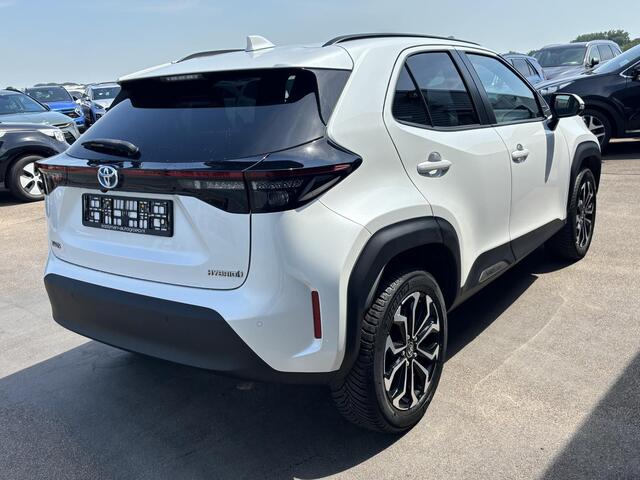 Toyota YARIS Cross 1.5 Hybrid Dynamic PLUS Dodehoekdetectie, Stoelverwarming, Parkeersensoren voor + achter, LMV, LED, Smart Key, Privacy glass, Elek. inklapbare spiegels