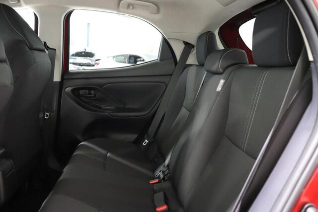Toyota YARIS Cross 1.5 Hybrid 115 Dynamic, Comfort Pack, Inruilpremie ¤2.000! BSM, Sensoren, Apple Carplay/Android