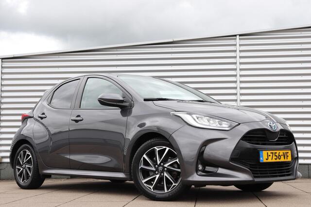 Toyota YARIS 1.5 Hybrid First Edition, Stoelverwarming voor, Dealer onderhouden, Apple Carplay/Android Auto!