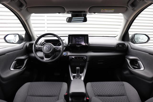 Toyota YARIS 1.5 Hybrid First Edition, Stoelverwarming voor, Dealer onderhouden, Apple Carplay/Android Auto!