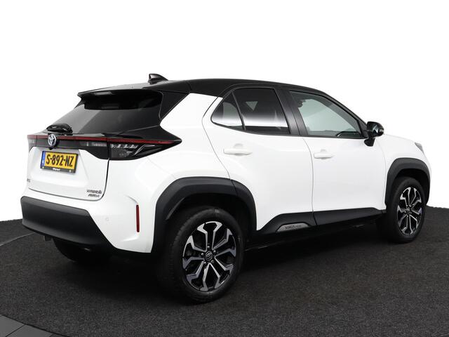 Toyota YARIS Cross 1.5 Hybrid Executive | Apple Carplay/Android Auto | 4 x 4 | stoel verwarming |