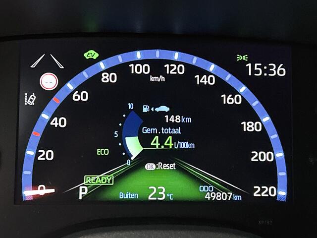 Toyota YARIS Cross 1.5 Hybrid Dynamic | Dealer onderhouden | Navigatie | Apple CarPlay/Android Auto | Cruise Control Adaptive | Climate Control | Achteruitrijcamera |