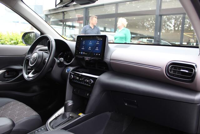 Toyota YARIS Cross 1.5 Hybrid Executive | Rijklaar | Stoel/Stuur-verw. | Adap. Cruise | Dodehoekdetectie | PDC | Camera