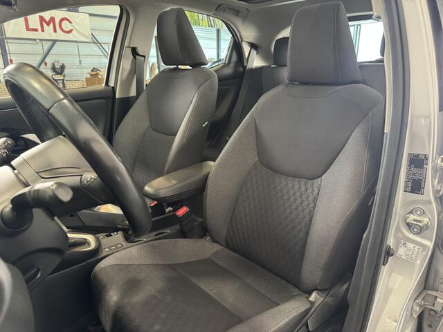 Toyota YARIS 1.5 Hybrid 115 Style Limited | Panoramadak | Head-up display | Parkeersensoren |