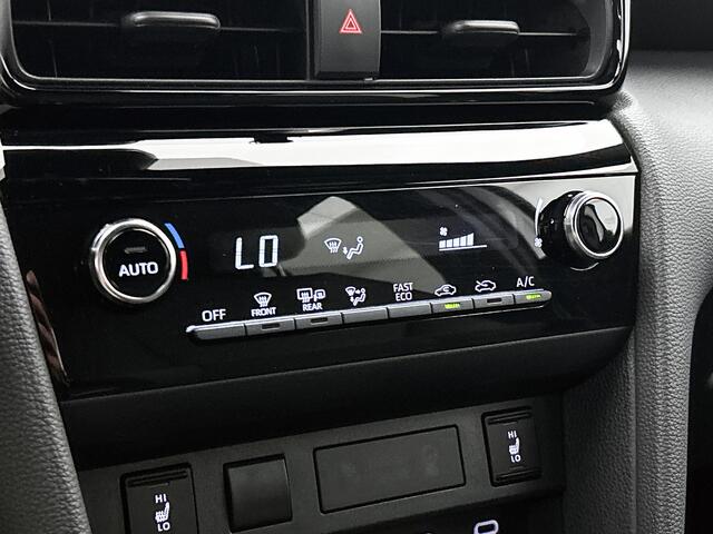 Toyota YARIS Cross 1.5 Hybrid 115 Dynamic | Voorstoelen verwarmd |