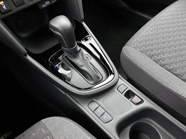 Toyota YARIS Cross 1.5 Hybrid 115 Dynamic | Voorstoelen verwarmd |