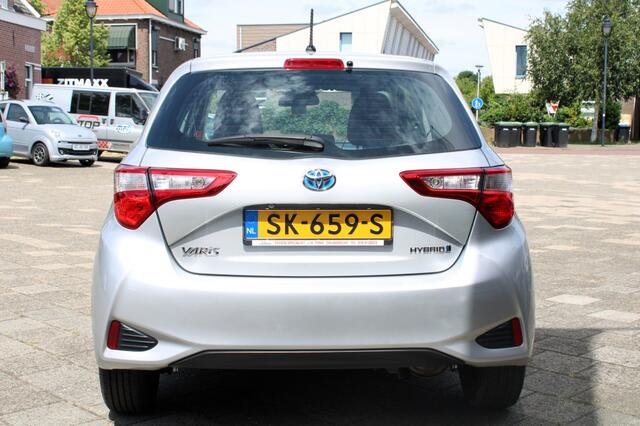Toyota YARIS 1.5 Hybrid Premium