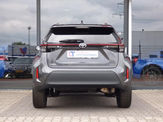 Toyota YARIS Cross 1.5 Hybrid Dynamic Winter Pack | 4 seizoenen banden |