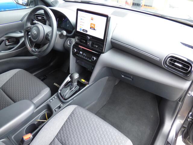 Toyota YARIS Cross 1.5 Hybrid Dynamic Winter Pack | 4 seizoenen banden |