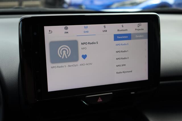 Toyota YARIS Cross 1.5 Hybrid Explore, LM Velgen, Parkeersensoren, Navi, Apple carplay / Android auto.