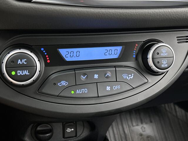 Toyota YARIS 1.5 Hybrid Active | Climate Control | Achteruitrijcamera | Elektrisch verstelbare buitenspiegels | lichtmetalen velgen