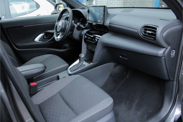 Toyota YARIS Cross 1.5 Hybrid Dynamic |trekhaak|nieuw onderhoud|stoel/stuurverwarming|