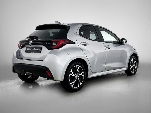 Toyota YARIS 1.5 Hybrid 115 Dynamic Limited | BTW voertuig | Dealer onderhouden | Apple CarPlay/Android auto | Cruise Control Adaptive | Achteruitrijcamera |