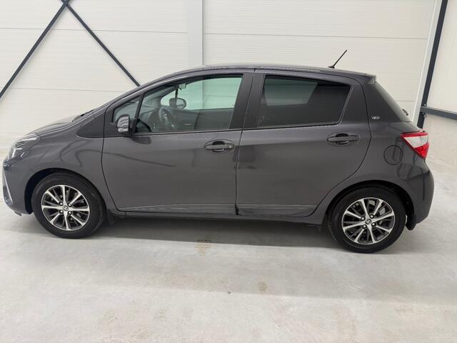 Toyota YARIS 1.5 VVT-I Y20 BJ.2019 CAMERA STOELVERW.
