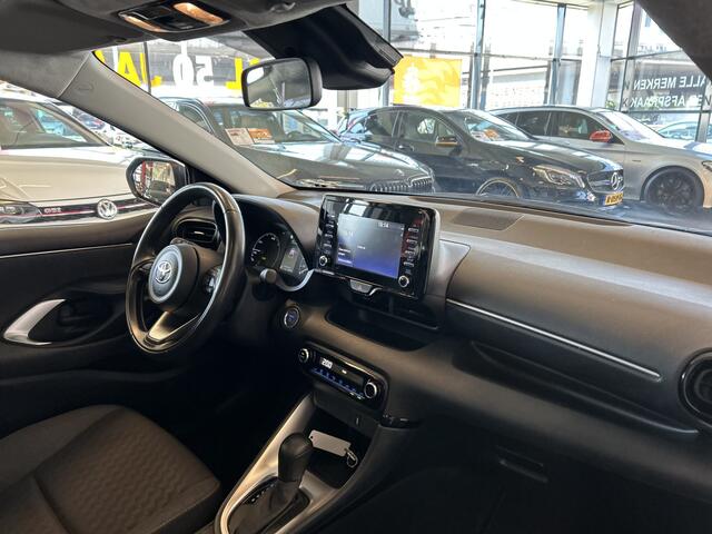 Toyota YARIS 1.5 Hybrid 115 Business Automaat | Panoramadak | Cruise control | Climate control | Navigatie