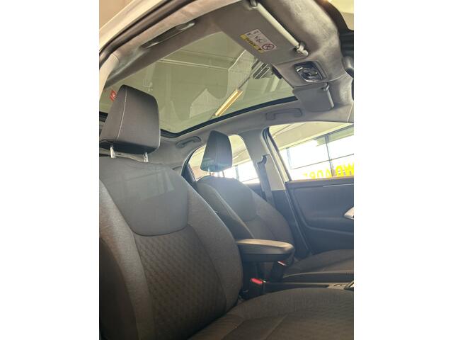 Toyota YARIS 1.5 Hybrid 115 Business Automaat | Panoramadak | Cruise control | Climate control | Navigatie